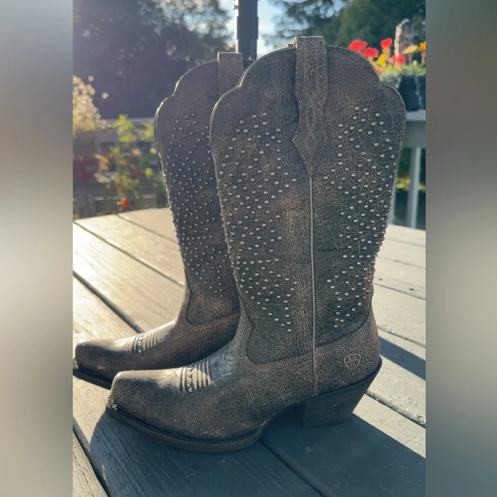 Ariat Lakyn Studded Western Cowboy Boots Woman’s 7B - Picture 1 of 8